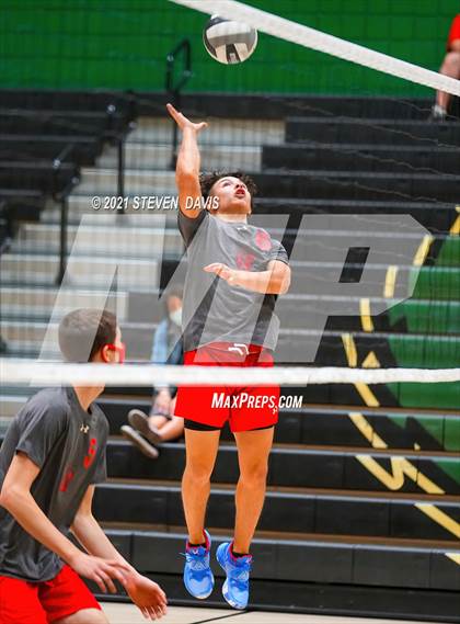Thumbnail 1 in Tucson High Magnet School @ Basha photogallery.