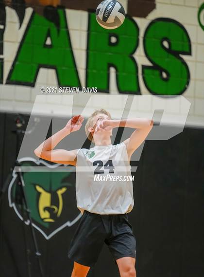 Thumbnail 1 in Tucson High Magnet School @ Basha photogallery.