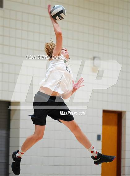 Thumbnail 1 in Tucson High Magnet School @ Basha photogallery.