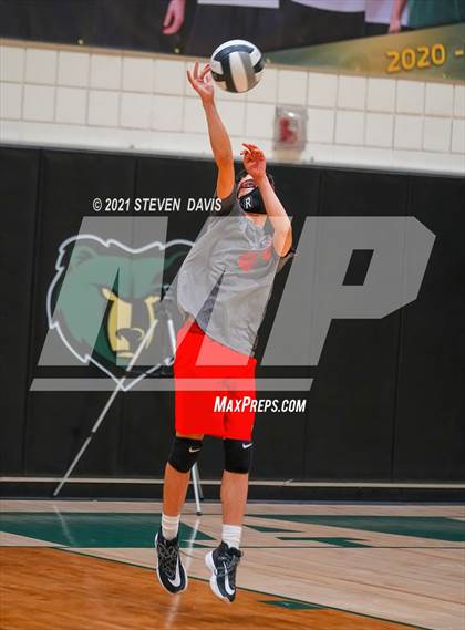Thumbnail 2 in Tucson High Magnet School @ Basha photogallery.