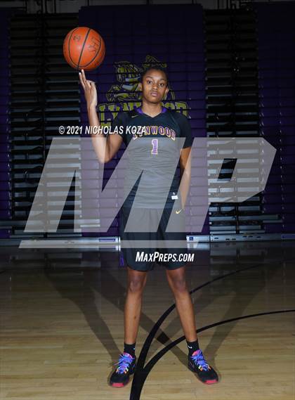 Thumbnail 1 in Lynwood Varsity Basketball Photo Shoot photogallery.