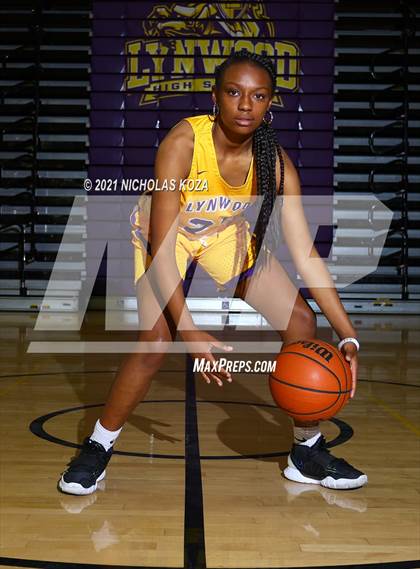 Thumbnail 3 in Lynwood Varsity Basketball Photo Shoot photogallery.