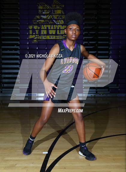 Thumbnail 1 in Lynwood Varsity Basketball Photo Shoot photogallery.