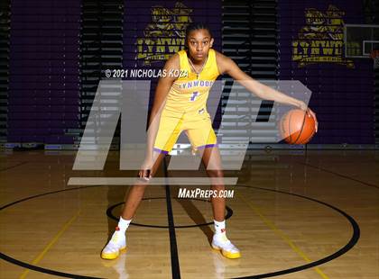 Thumbnail 2 in Lynwood Varsity Basketball Photo Shoot photogallery.