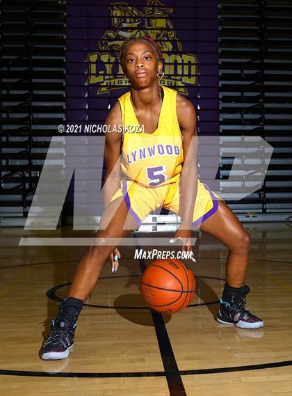 Thumbnail 2 in Lynwood Varsity Basketball Photo Shoot photogallery.