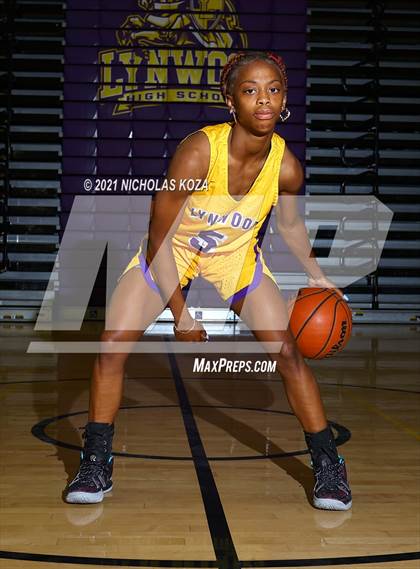 Thumbnail 1 in Lynwood Varsity Basketball Photo Shoot photogallery.