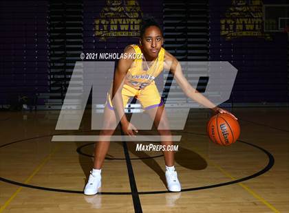 Thumbnail 1 in Lynwood Varsity Basketball Photo Shoot photogallery.