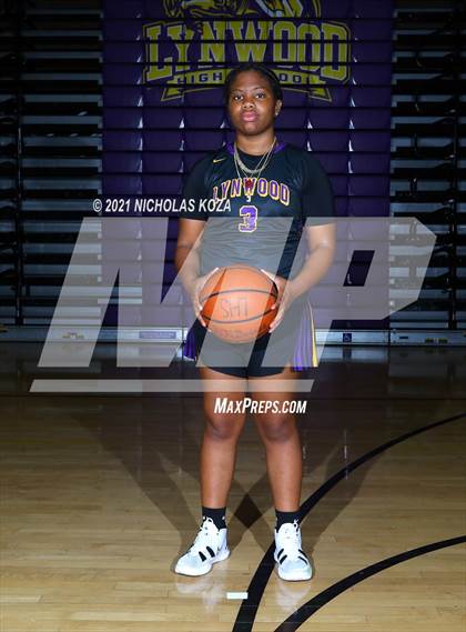 Thumbnail 2 in Lynwood Varsity Basketball Photo Shoot photogallery.