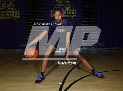 Thumbnail 3 in Lynwood Varsity Basketball Photo Shoot photogallery.