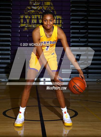 Thumbnail 1 in Lynwood Varsity Basketball Photo Shoot photogallery.