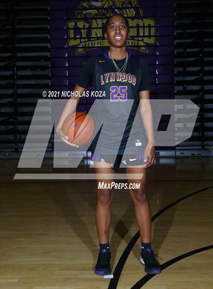 Thumbnail 2 in Lynwood Varsity Basketball Photo Shoot photogallery.