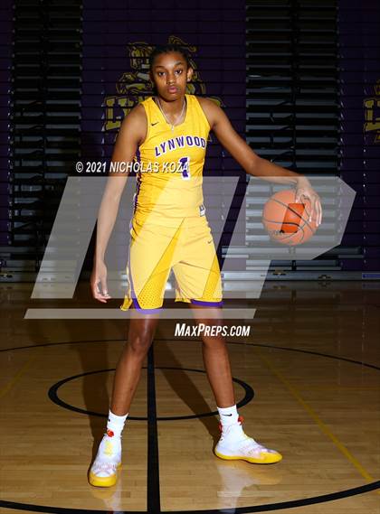 Thumbnail 2 in Lynwood Varsity Basketball Photo Shoot photogallery.