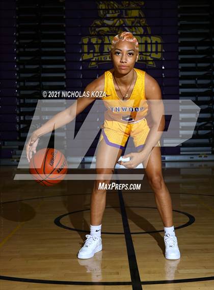 Thumbnail 1 in Lynwood Varsity Basketball Photo Shoot photogallery.