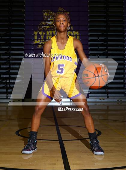 Thumbnail 2 in Lynwood Varsity Basketball Photo Shoot photogallery.