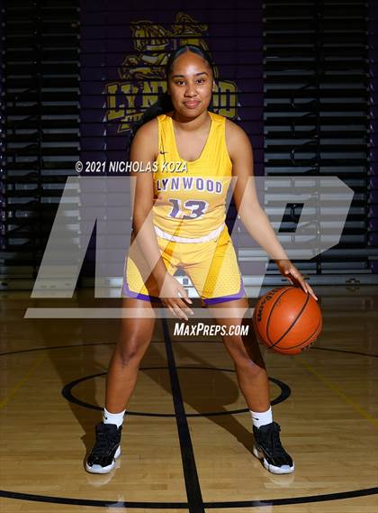 Thumbnail 1 in Lynwood Varsity Basketball Photo Shoot photogallery.