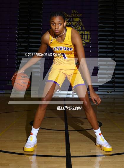 Thumbnail 3 in Lynwood Varsity Basketball Photo Shoot photogallery.