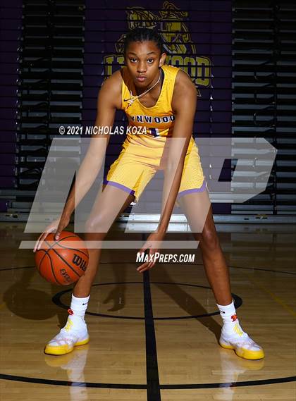 Thumbnail 2 in Lynwood Varsity Basketball Photo Shoot photogallery.