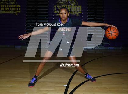 Thumbnail 1 in Lynwood Varsity Basketball Photo Shoot photogallery.