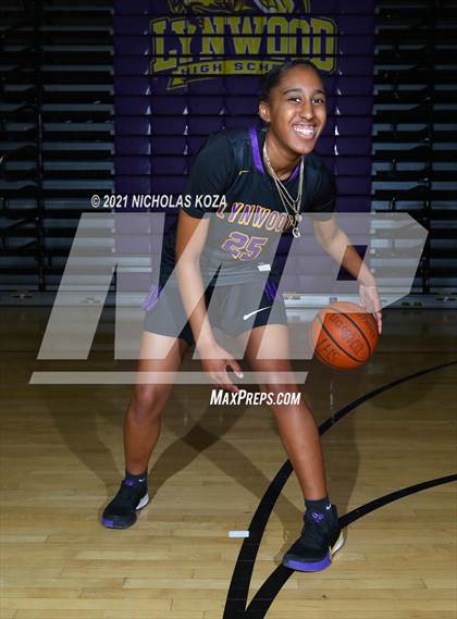 Thumbnail 1 in Lynwood Varsity Basketball Photo Shoot photogallery.