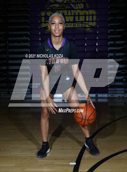 Thumbnail 2 in Lynwood Varsity Basketball Photo Shoot photogallery.