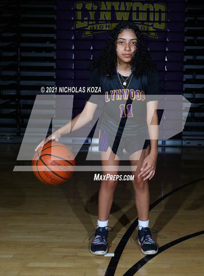 Thumbnail 1 in Lynwood Varsity Basketball Photo Shoot photogallery.