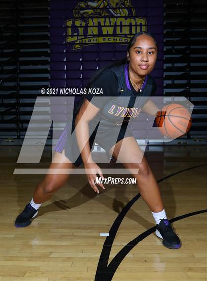 Thumbnail 1 in Lynwood Varsity Basketball Photo Shoot photogallery.