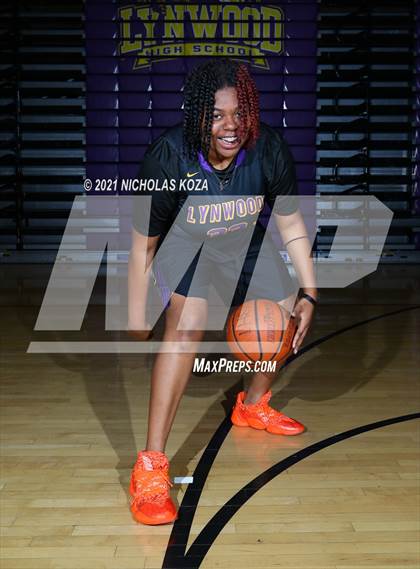 Thumbnail 3 in Lynwood Varsity Basketball Photo Shoot photogallery.