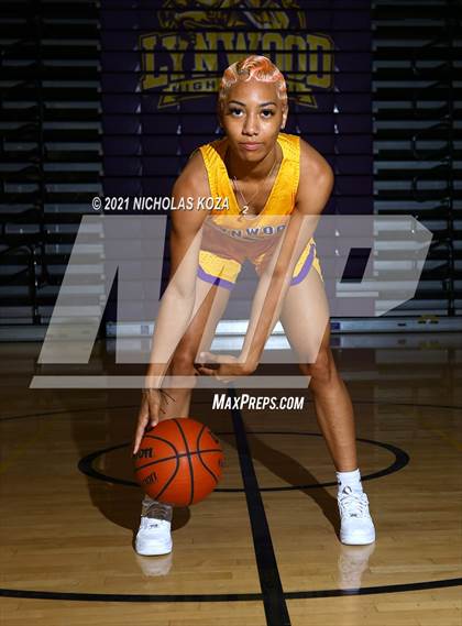 Thumbnail 2 in Lynwood Varsity Basketball Photo Shoot photogallery.