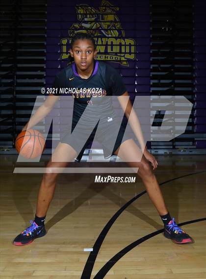 Thumbnail 3 in Lynwood Varsity Basketball Photo Shoot photogallery.