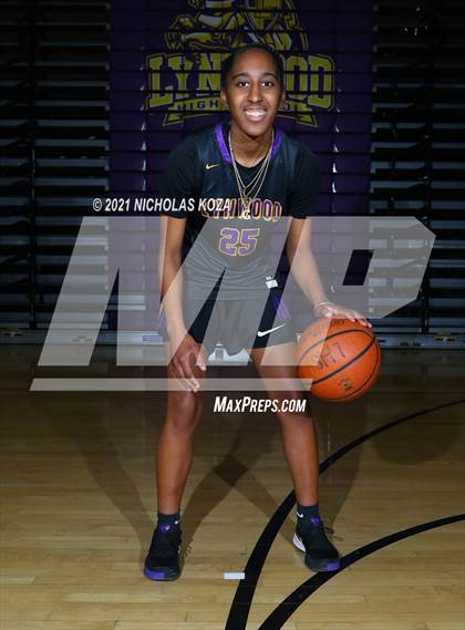 Thumbnail 2 in Lynwood Varsity Basketball Photo Shoot photogallery.