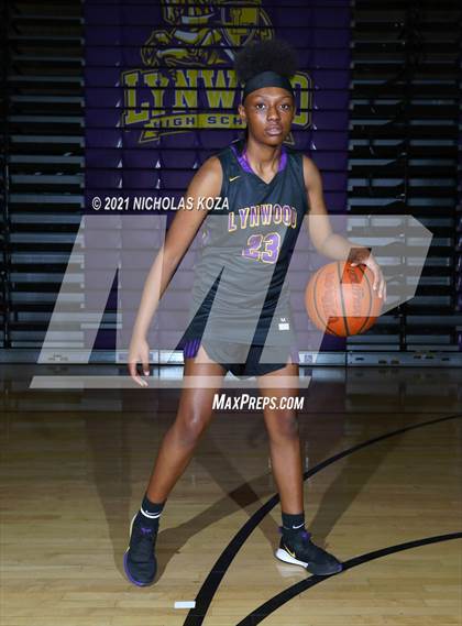 Thumbnail 2 in Lynwood Varsity Basketball Photo Shoot photogallery.