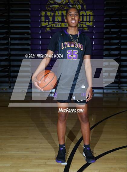 Thumbnail 1 in Lynwood Varsity Basketball Photo Shoot photogallery.