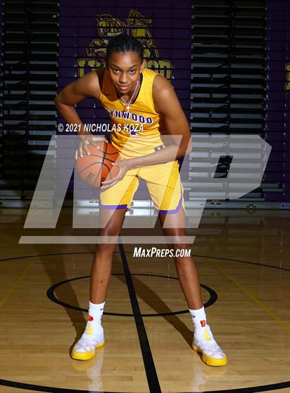 Thumbnail 1 in Lynwood Varsity Basketball Photo Shoot photogallery.