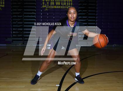 Thumbnail 2 in Lynwood Varsity Basketball Photo Shoot photogallery.