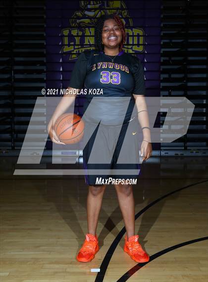 Thumbnail 1 in Lynwood Varsity Basketball Photo Shoot photogallery.