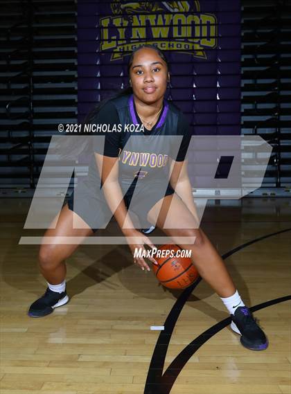 Thumbnail 3 in Lynwood Varsity Basketball Photo Shoot photogallery.