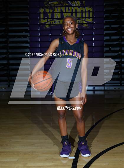 Thumbnail 2 in Lynwood Varsity Basketball Photo Shoot photogallery.