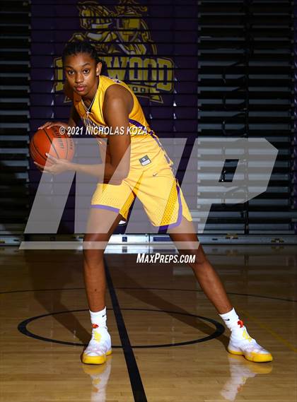Thumbnail 1 in Lynwood Varsity Basketball Photo Shoot photogallery.