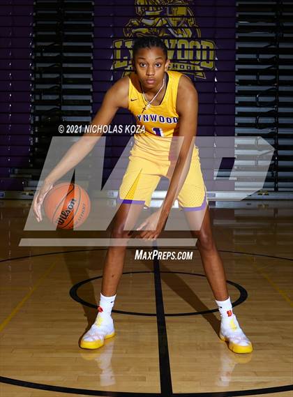 Thumbnail 2 in Lynwood Varsity Basketball Photo Shoot photogallery.