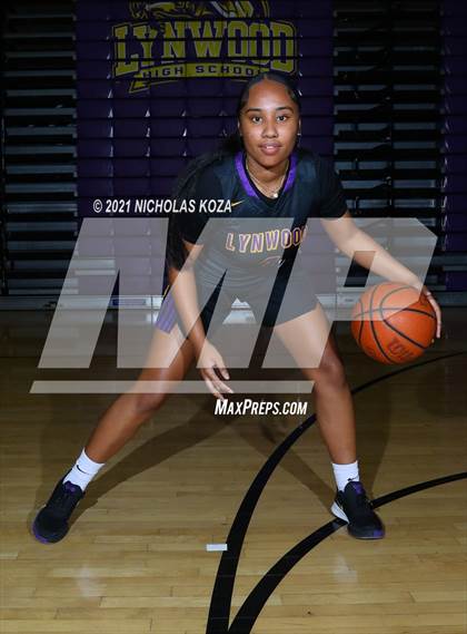 Thumbnail 3 in Lynwood Varsity Basketball Photo Shoot photogallery.