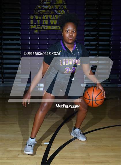 Thumbnail 3 in Lynwood Varsity Basketball Photo Shoot photogallery.