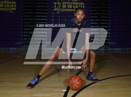 Thumbnail 1 in Lynwood Varsity Basketball Photo Shoot photogallery.