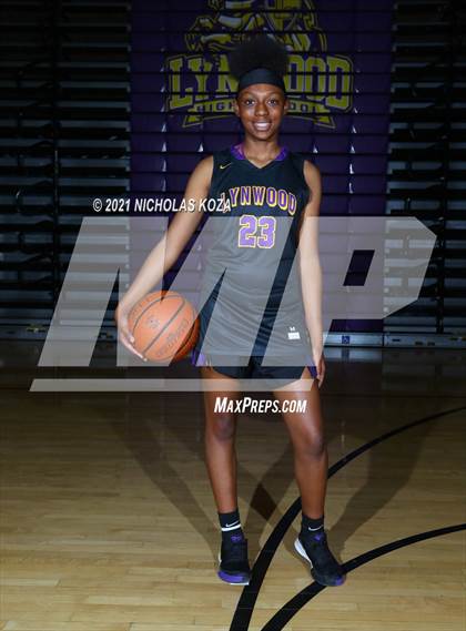 Thumbnail 1 in Lynwood Varsity Basketball Photo Shoot photogallery.