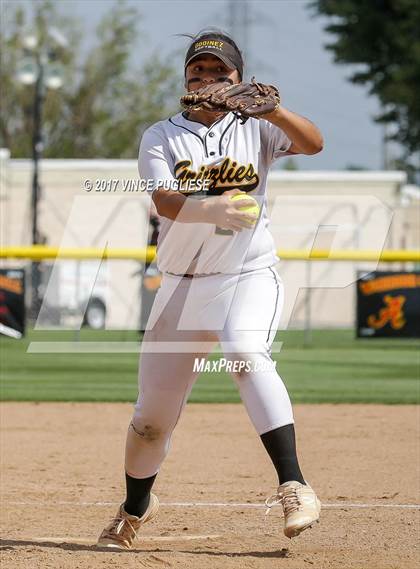 Thumbnail 2 in Godinez vs. Alemany (CIF SS D5 Quarterfinal) photogallery.