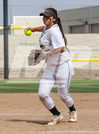Thumbnail 2 in Godinez vs. Alemany (CIF SS D5 Quarterfinal) photogallery.