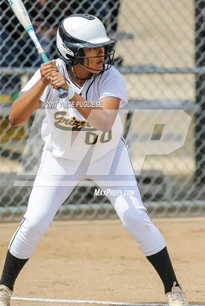 Thumbnail 1 in Godinez vs. Alemany (CIF SS D5 Quarterfinal) photogallery.