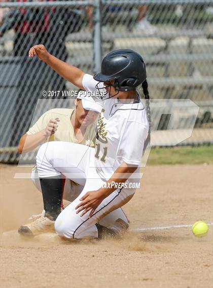 Thumbnail 1 in Godinez vs. Alemany (CIF SS D5 Quarterfinal) photogallery.
