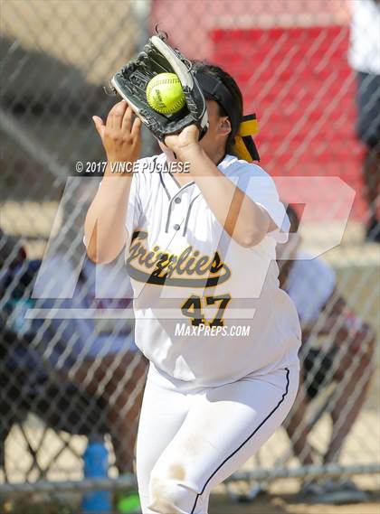 Thumbnail 2 in Godinez vs. Alemany (CIF SS D5 Quarterfinal) photogallery.