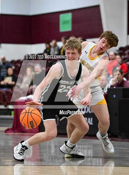 Thumbnail 3 in  Sloan-Hendrix vs Marshall (AAA 2A Regional) photogallery.