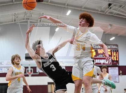 Thumbnail 1 in  Sloan-Hendrix vs Marshall (AAA 2A Regional) photogallery.